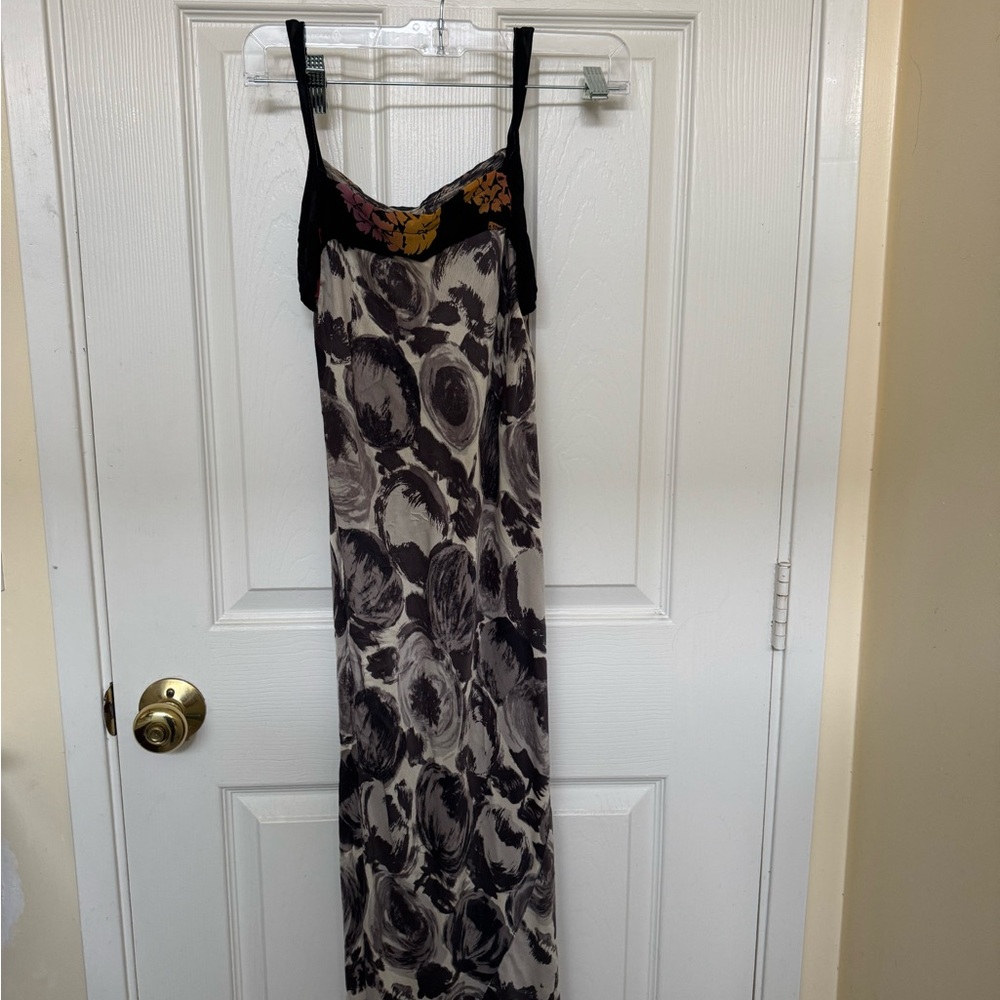 Floral Maxi Dress with Black Straps （100% Silk）